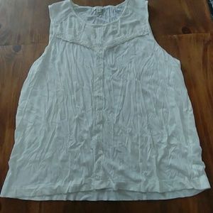 Sleeveless blouse